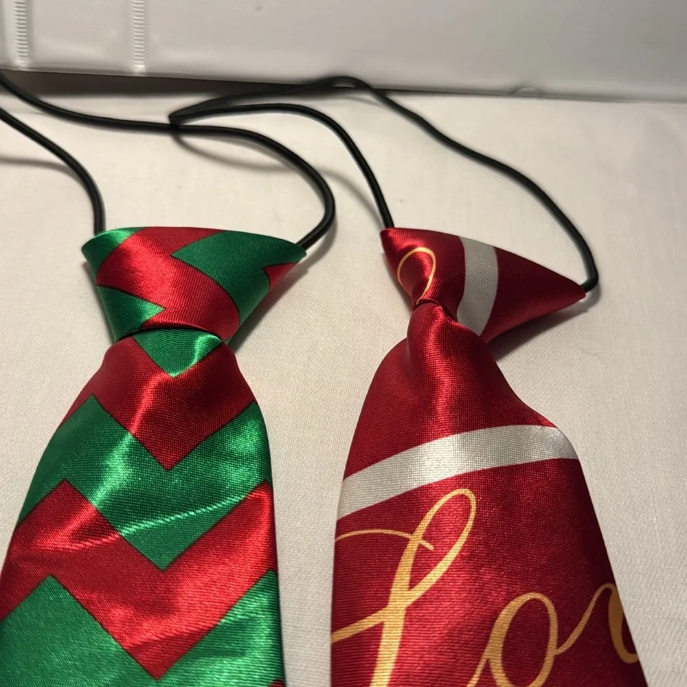 Ties 10” satin look and feel. Christmas NWOT attached elastic cord set 2 unisex